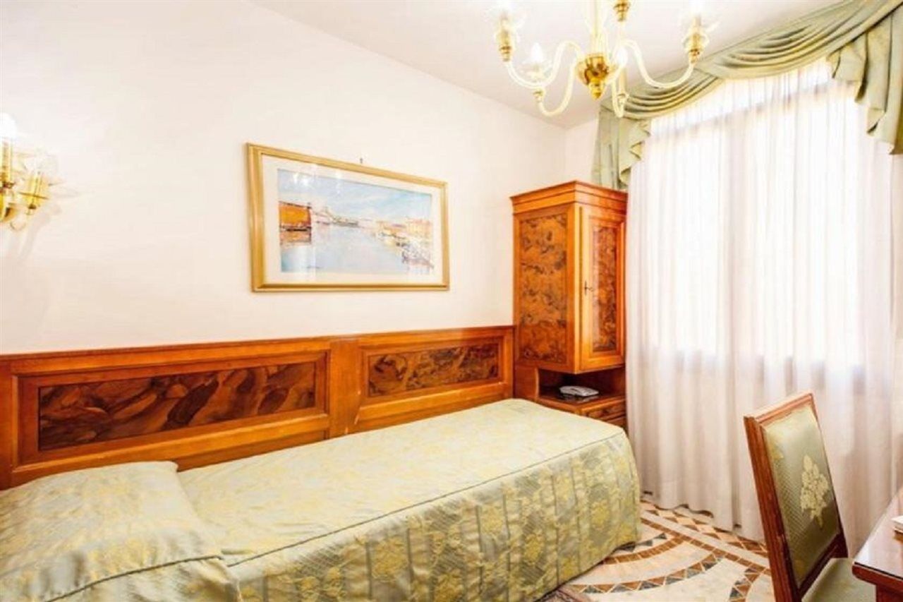 Antica Casa Carettoni Hotel Venedig Eksteriør billede